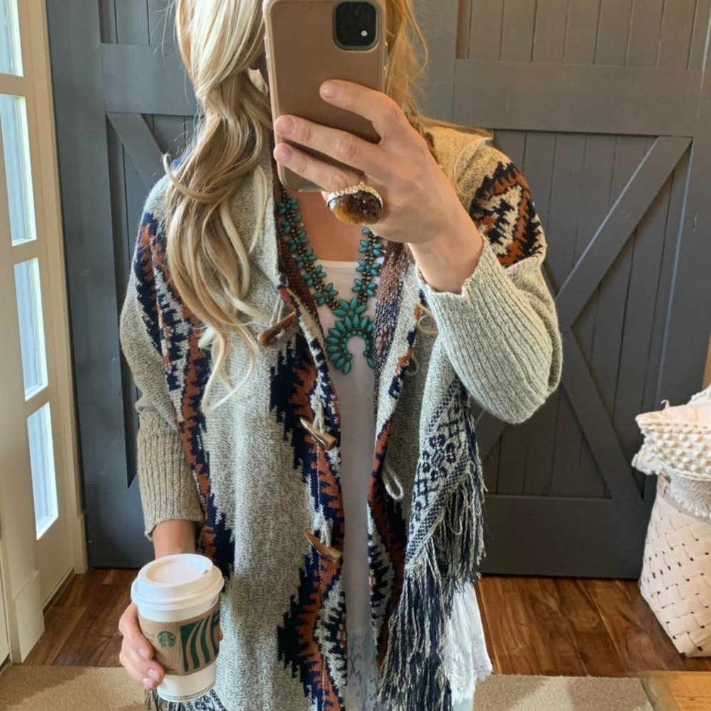 New Native Print Cowichan Blanket Cardigan Sweater - Picture 4 of 9